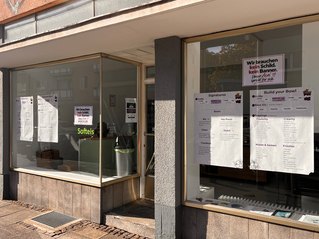 Eis Kunst –Açaí und Softeis in der Fahrgasse.