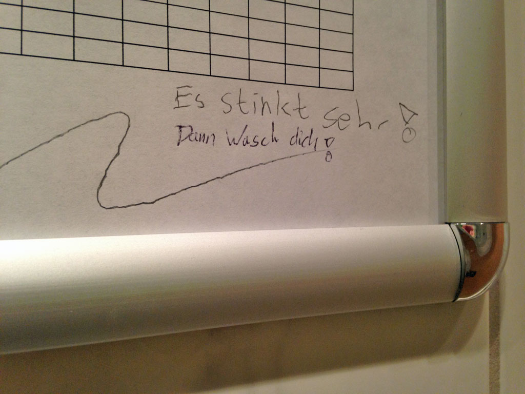 Es stinkt sehr! Dann wasch dich!