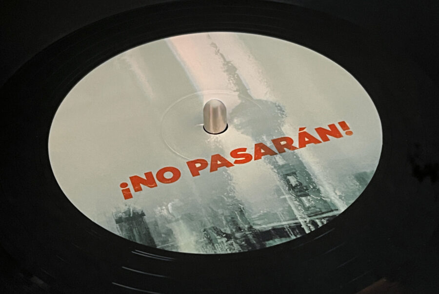 Schallplatte ¡No pasarán! von Extrawelt