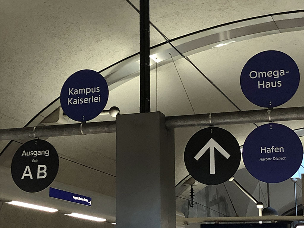 Neues Orientierungssystem in der S-Bahn-Station Kaiserlei in Offenbach