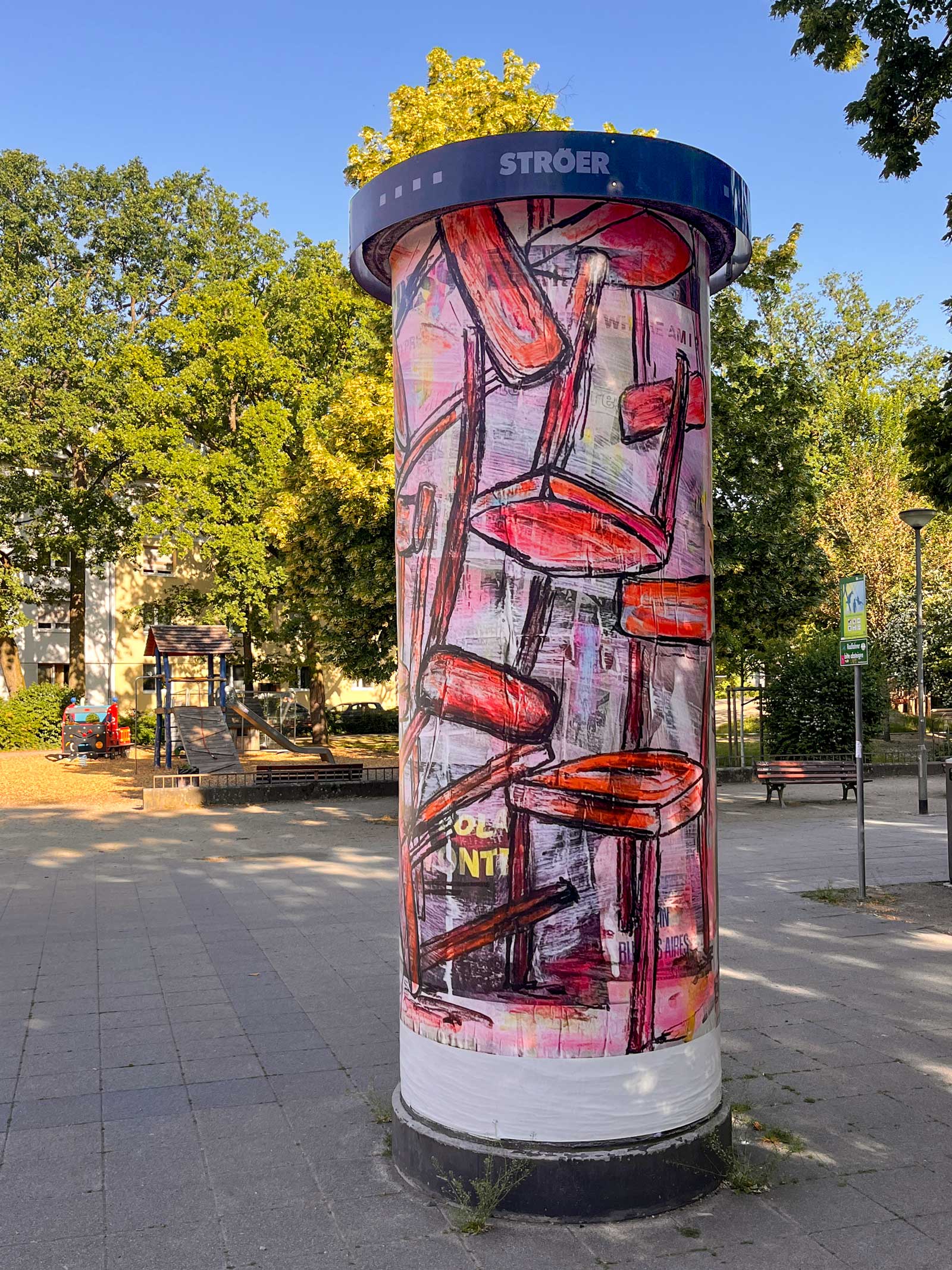 Frankfurter KunstSäule: Julia Roppel – Work with me, play with me – der Frankfurter Stuhl