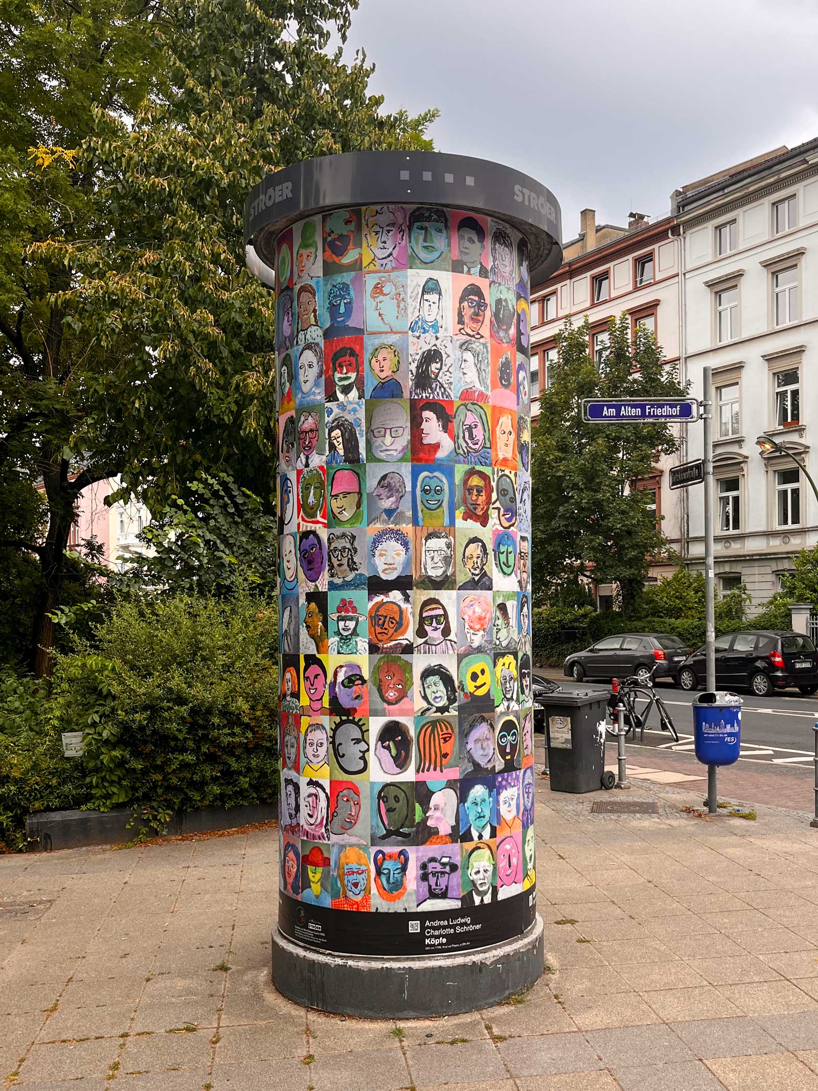 Frankfurter KunstSäule: Andres Ludwig und Charlotte Schröner – Köpfe