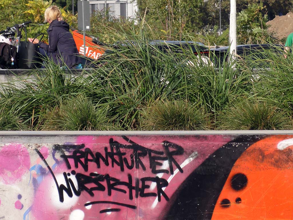 Streetart mit Frankfurter Würstcher