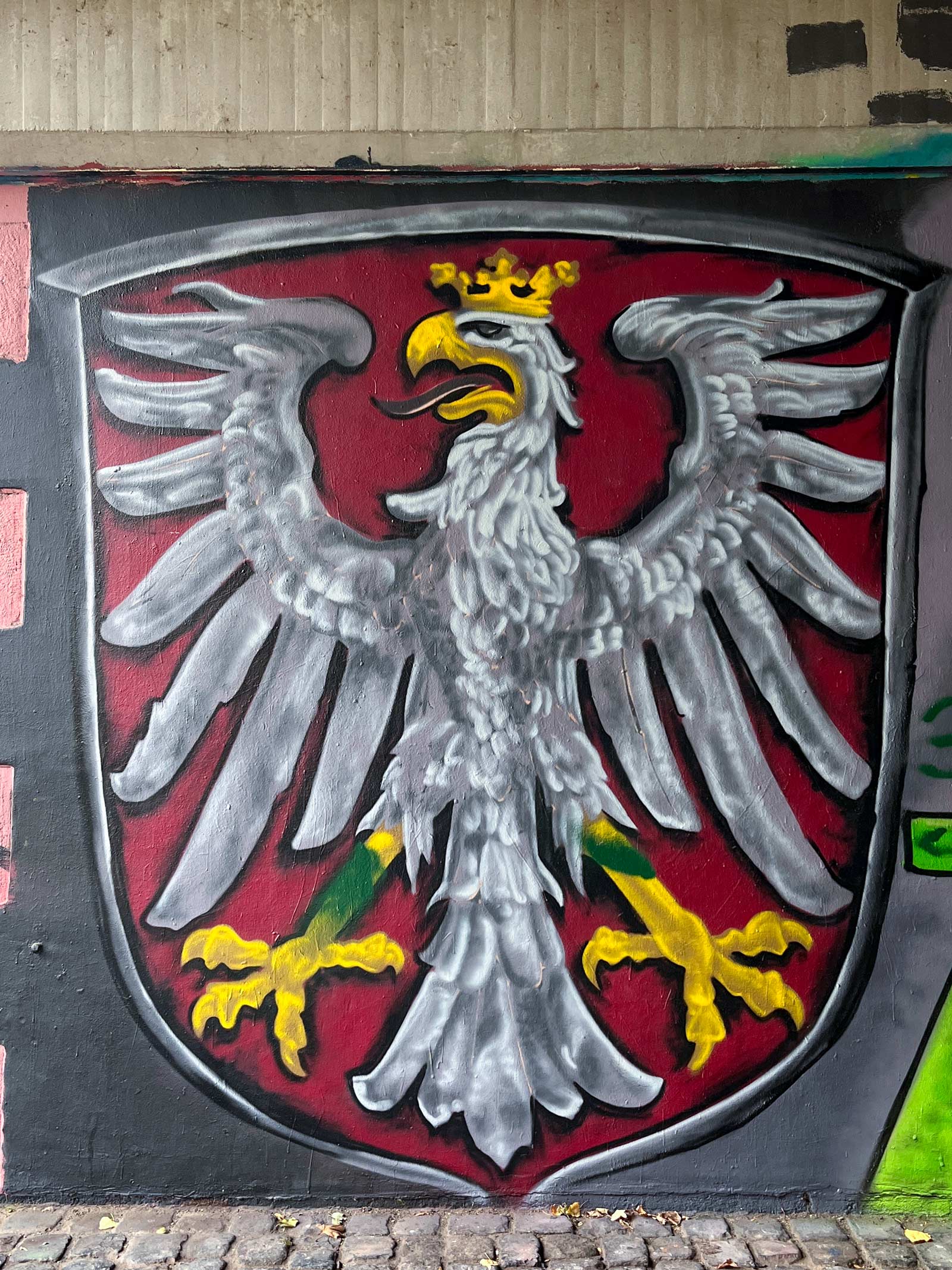 Freiluftgalerie Frankfurt an der Friedensbrücke: Bemalte Wände im Oktober 2026
