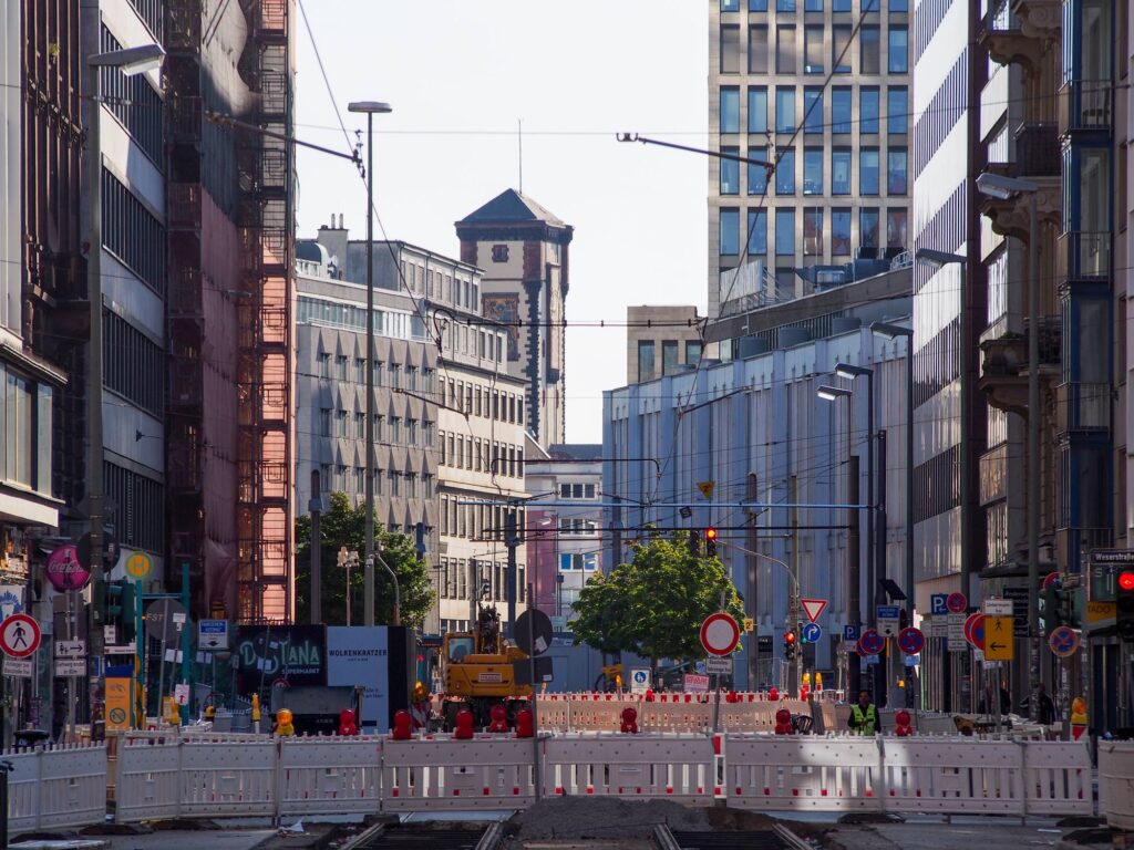 Gleisbauarbeiten zwischen Willy-Brandt-Platz und Münchener Straße in Frankfurt am Main