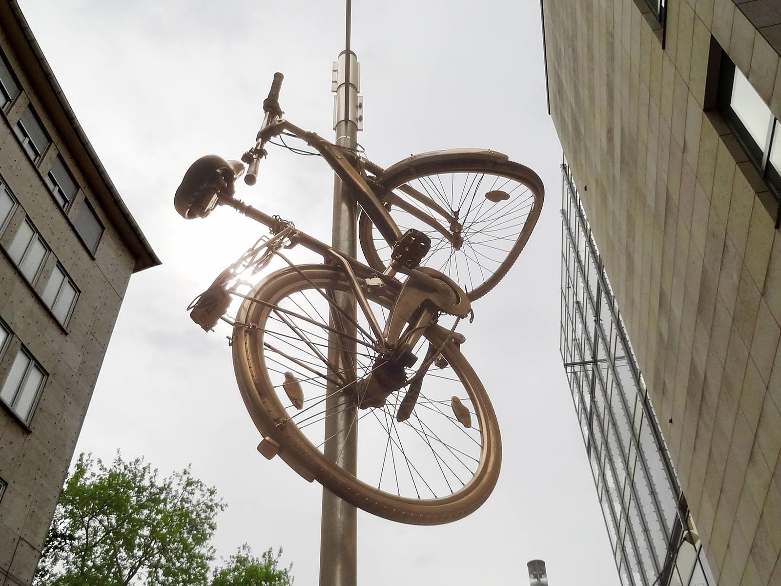 Goldene Fahrräder in Frankfurt