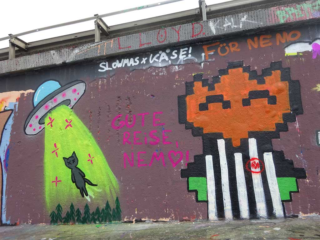 Hall of Fame in Frankfurt am Ratswegkreisel in Frankfurt am Main