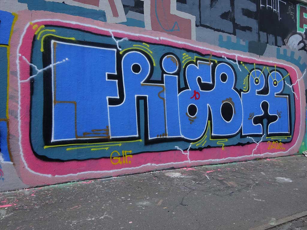 Hall of Fame in Frankfurt am Ratswegkreisel in Frankfurt am Main