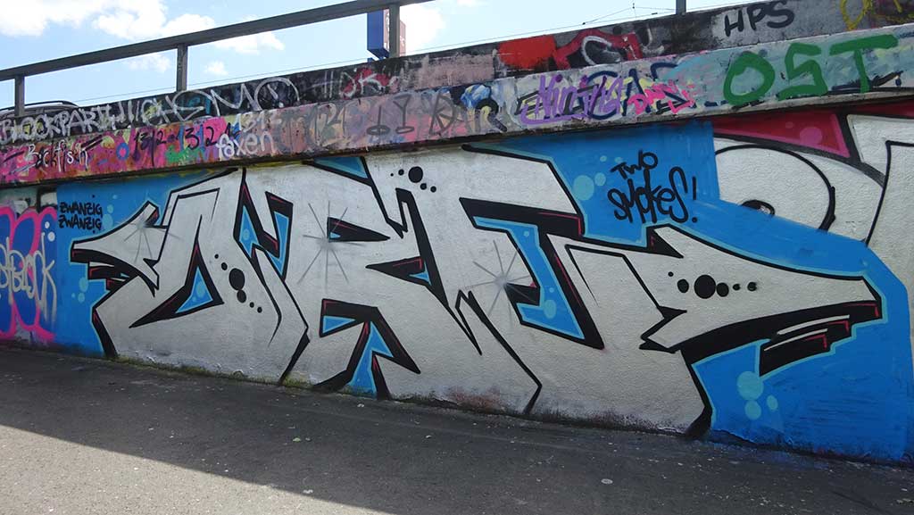 Hall of Fame in Frankfurt am Ratswegkreisel in Frankfurt am Main