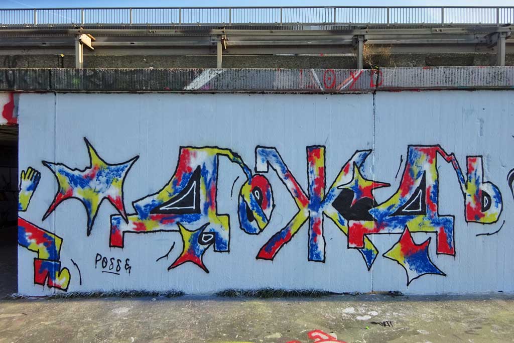 Graffiti an der Hall of Fame am Ratswegkreisel in Frankfurt