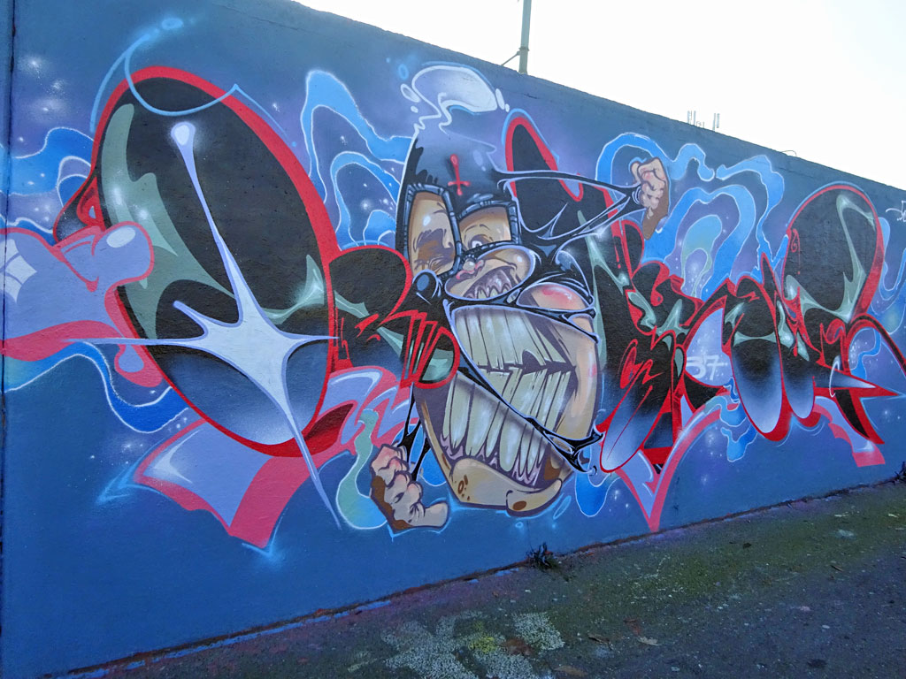 Graffiti an der Hall of Fame am Ratswegkreisel in Frankfurt