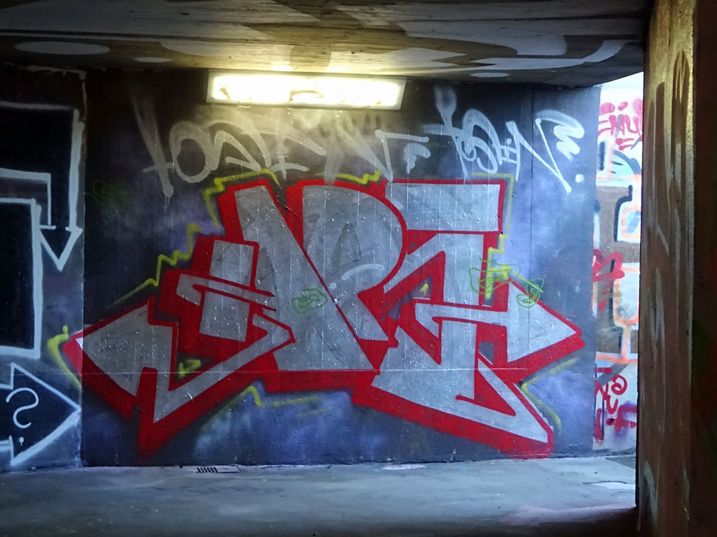 Graffiti an der Hall of Fame am Ratswegkreisel in Frankfurt