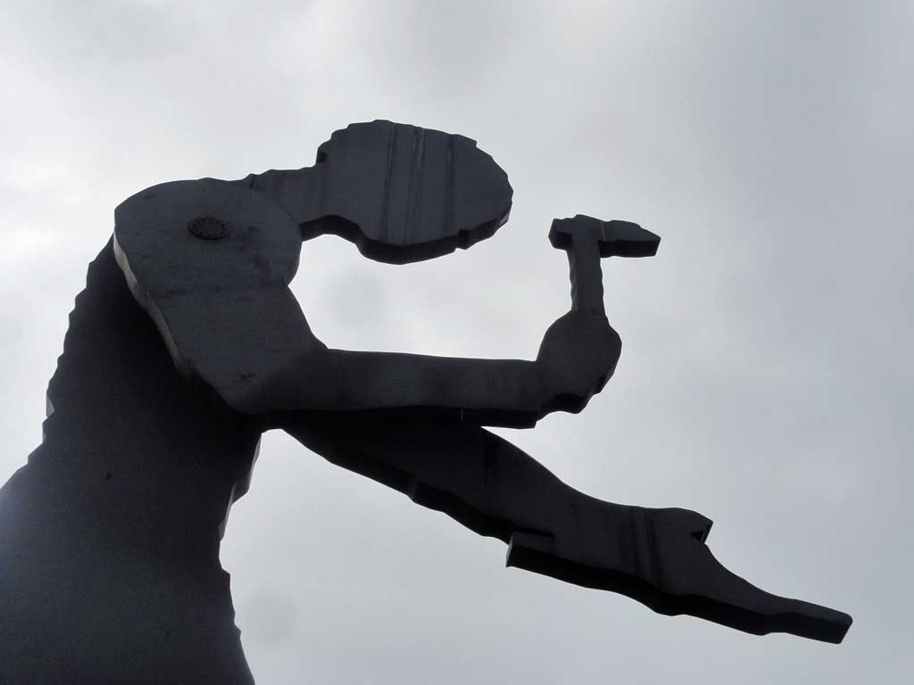 Hammering Man Skulptur in Frankfurt