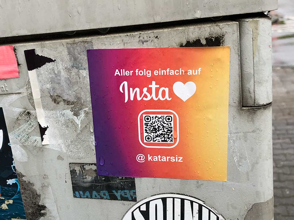 Instagram Aufkleber im Stadtraum