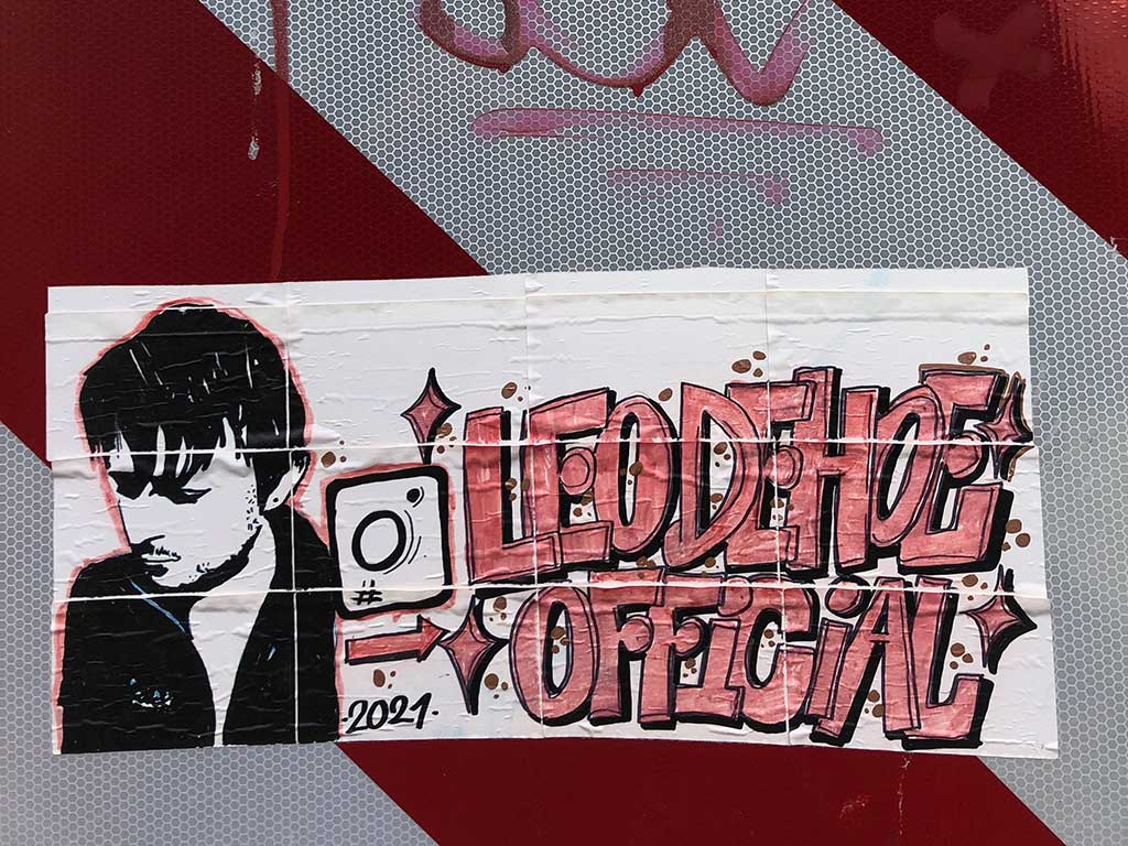 Instagram Aufkleber im Stadtraum