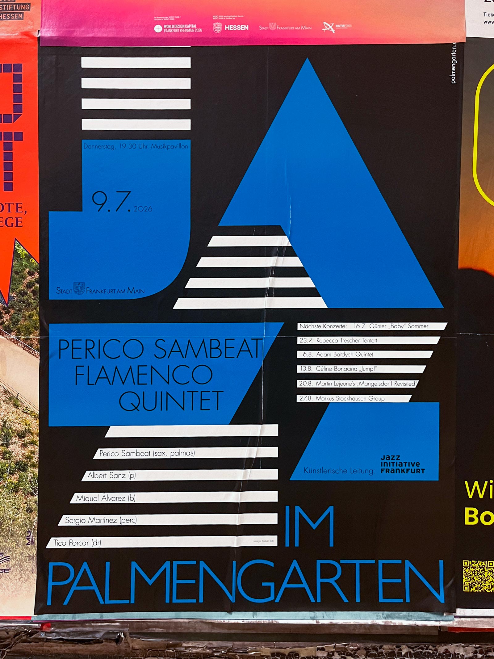 Blaues Plakat-Design der Veranstaltungsreihe „Jazz im Palmengarten 2026“ in Frankfurt am Main