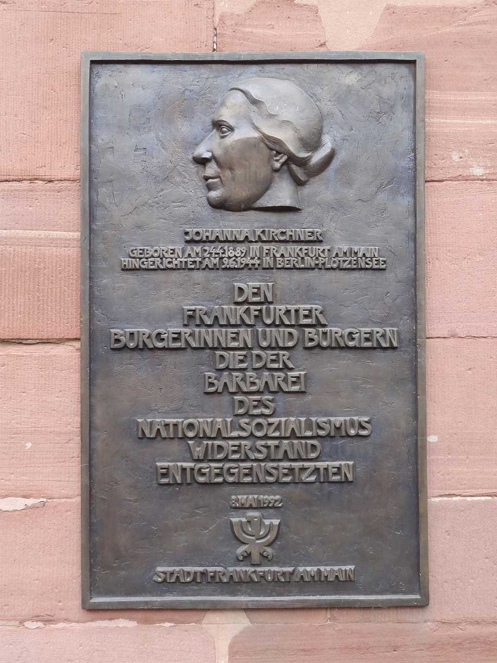 Johann-Kirchner-Gedenktafel mit Leistikow-Adler an der Frankfurter Paulskirche