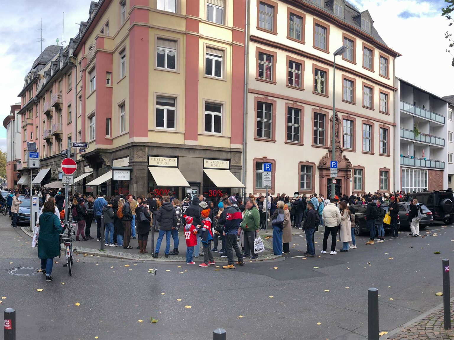 ghibli pop up store frankfurt