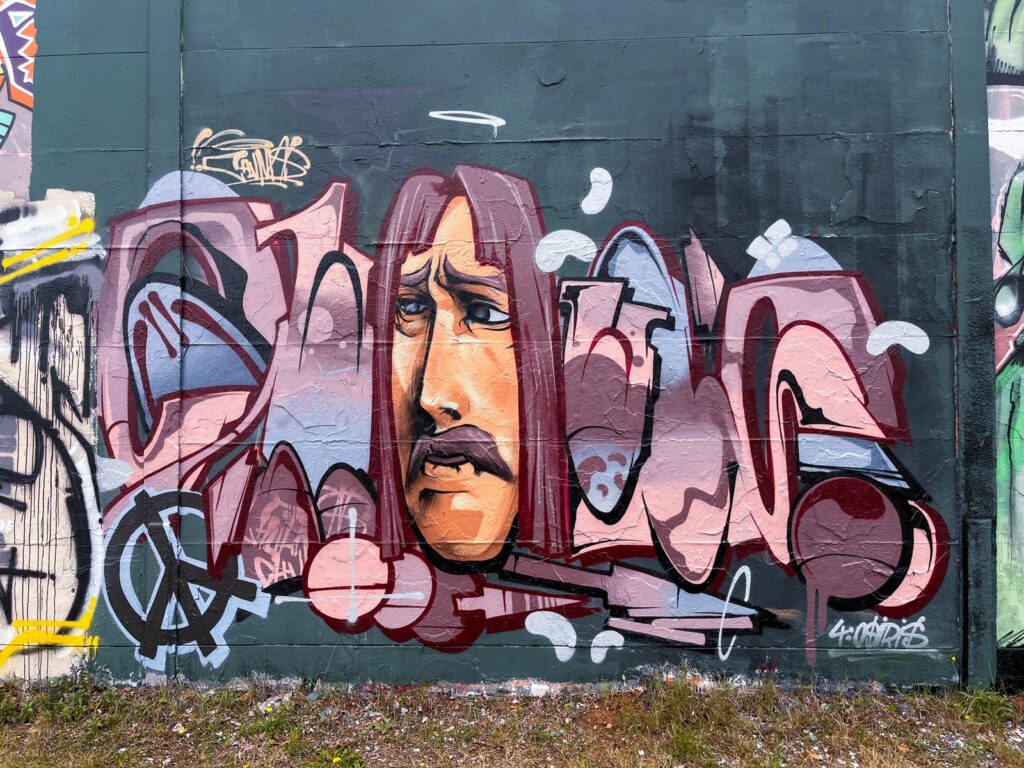 Bunt gestaltete Wände bei der Lincoln Wall Jam 2025 in Darmstadt