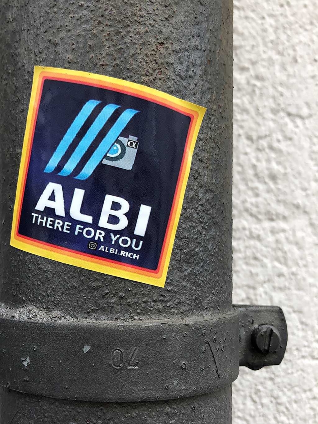 Logo -Rebranding-Aufkleber: Albi statt Aldi