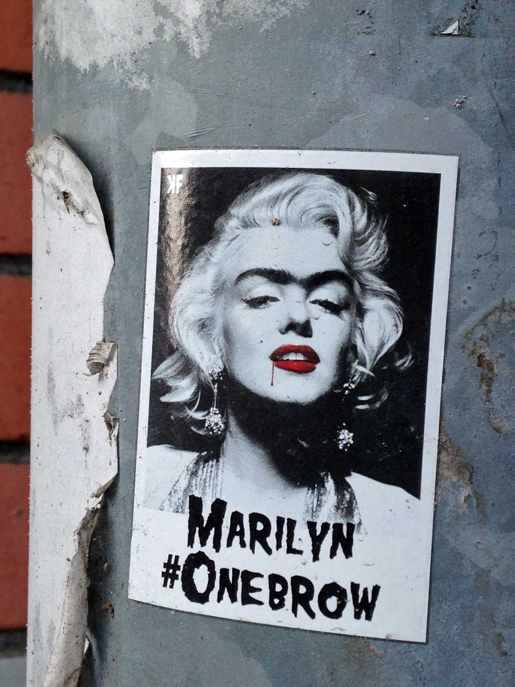 Marilyn Onebrow-Aufkleber
