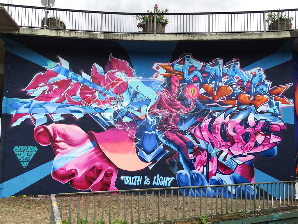 Meeting of Styles in Wiesbaden 2022 - Truth is li light - Mural von Frost, Saek, Skem und Zomb