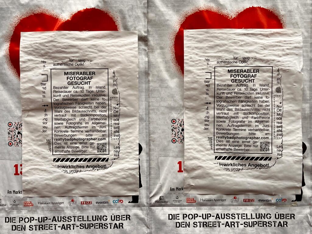 Miserabler Fotograf gesucht – Plakate ist im Stil einer herausgerissenen Anzeige aus einer Zeitung