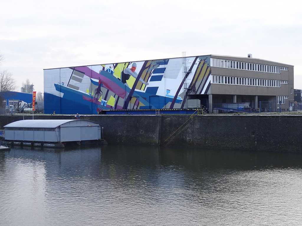 Mural an einem Gebäude am Nordbecken des Frankfurter Osthafens