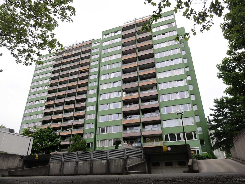 Nachkriegsmoderne in Frankfurt - Grünes Hochhaus im Nordend