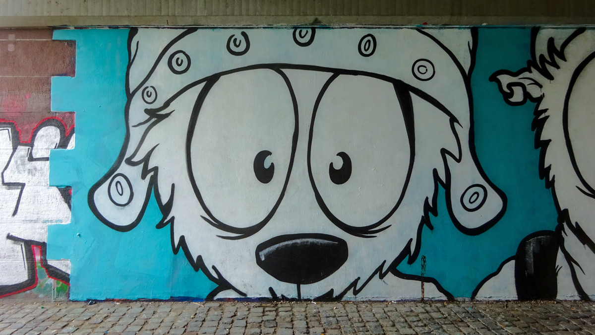 Naxos Bande: Freiluftgalerie Frankfurt an der Friedensbrücke