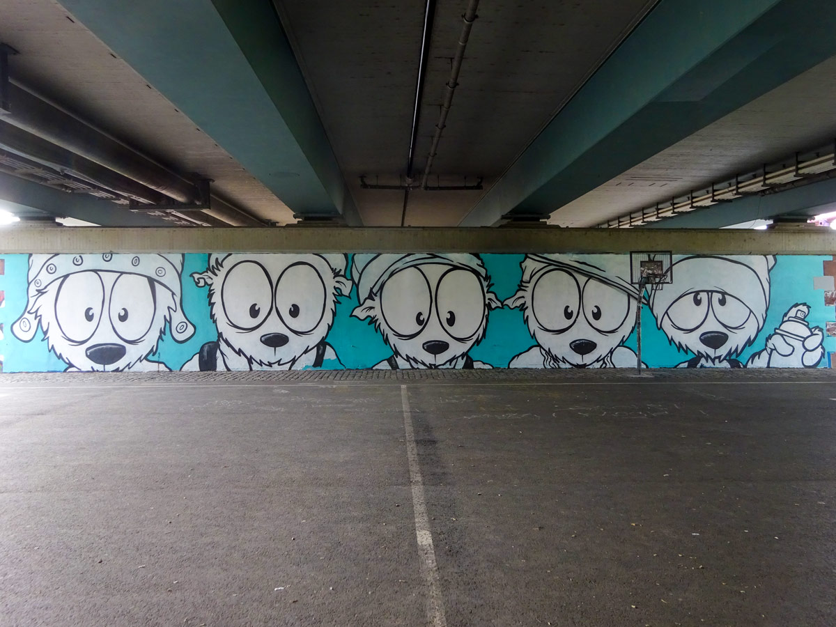 Naxos Bande: Freiluftgalerie Frankfurt an der Friedensbrücke