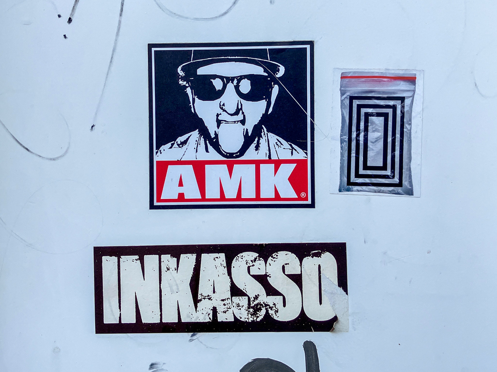 OBEY-Logo Sticker-Meme in Frankfurt: AMK