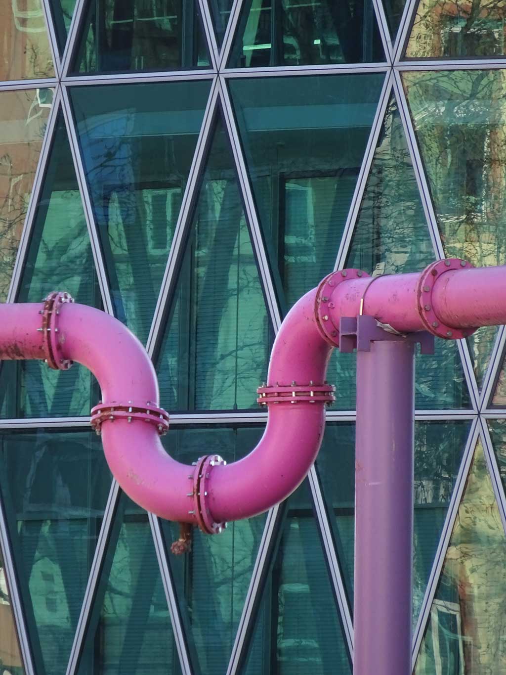 Pink Tubes in Frankfurt am Main