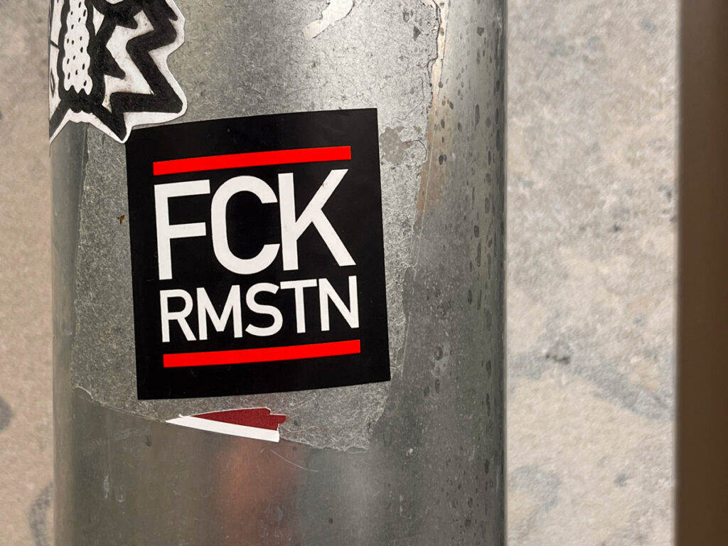 RUN DMC Logo-Meme: FCK RMSTN