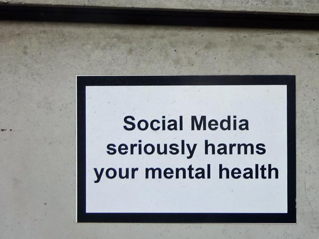 Social media seriously harms your mental health