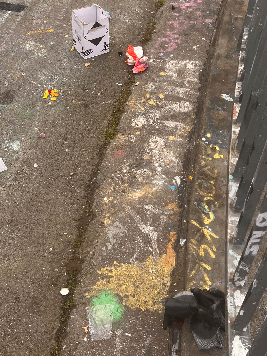 Sprühdosenmüll am Ratswegkreisel