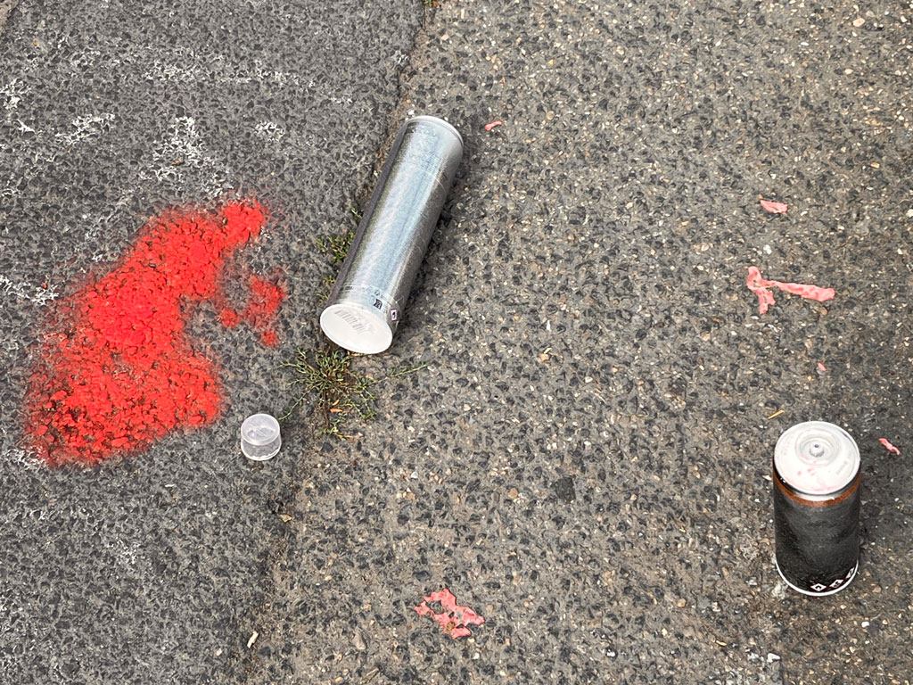 Sprühdosenmüll am Ratswegkreisel- Juli 2026