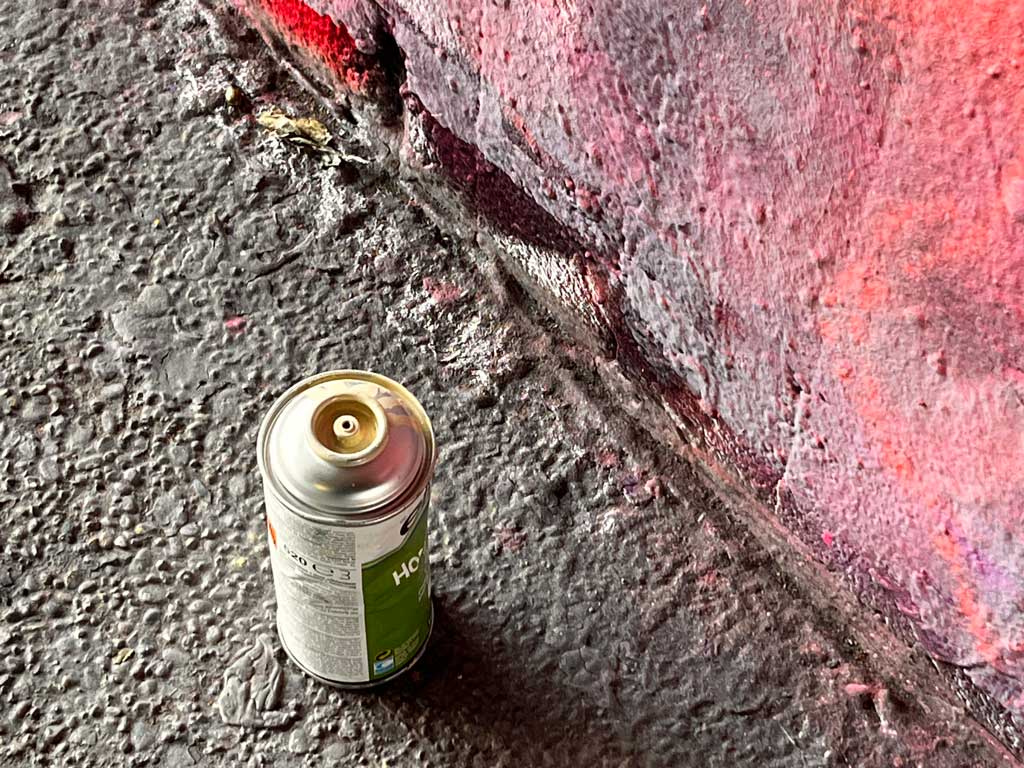 Sprühdosenmüll am Ratswegkreisel
