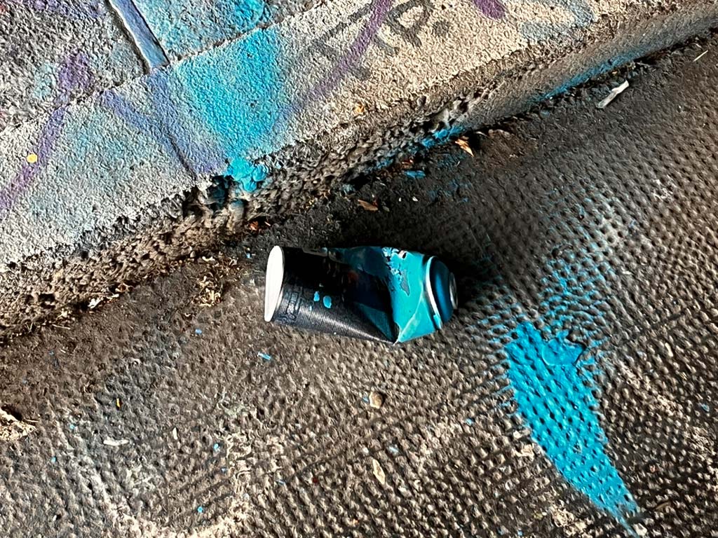Sprühdosenmüll am Ratswegkreisel