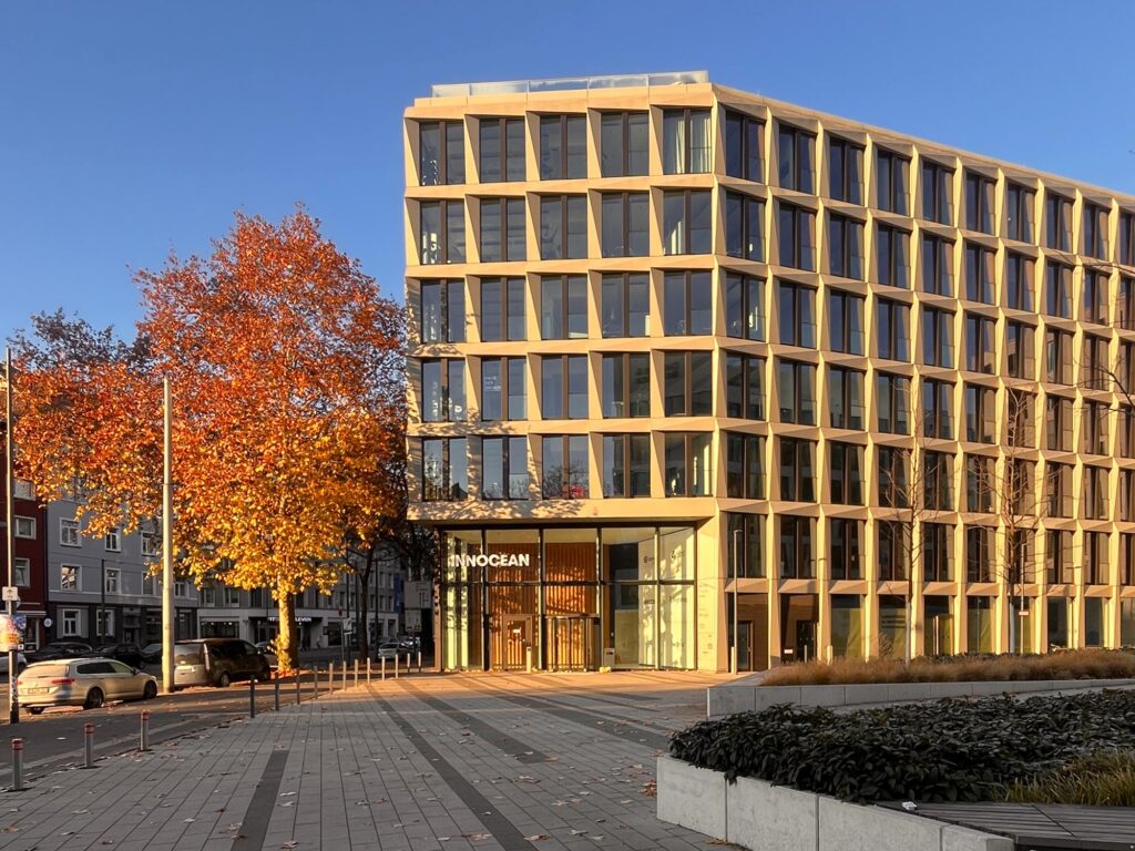 Stadtbilder Frankfurt – Architektur im Ostend: Innocean-Gebäude