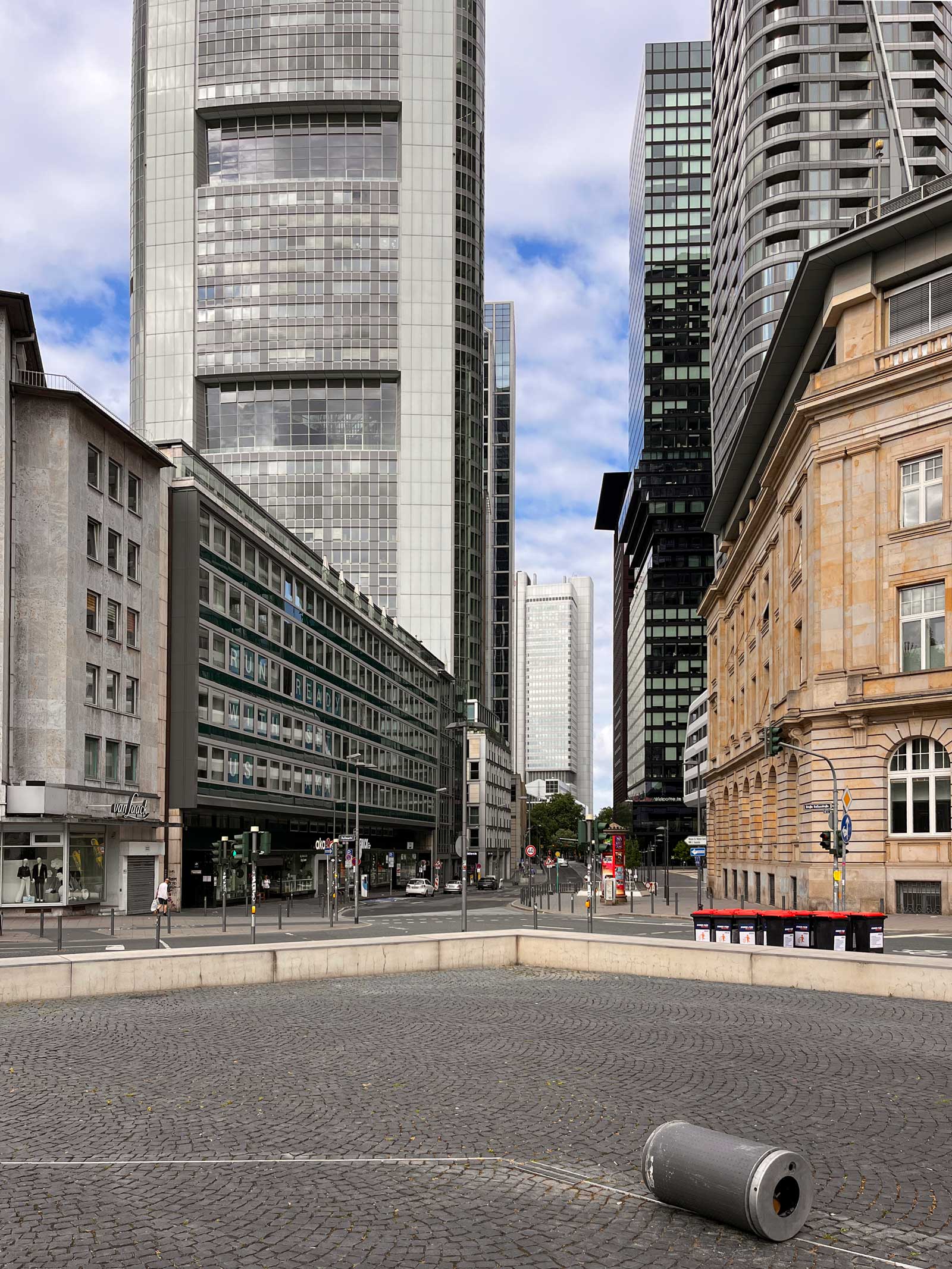 Stadtbilder Frankfurt – Ecke Roßmarkt und Junghofstraße