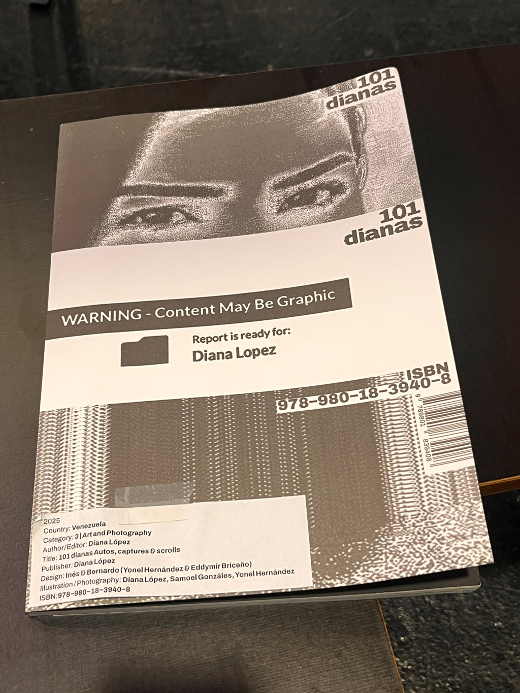 Stiftung Buchkunst auf der Frankfurter Buchmesse 2025: Schönste Bücher aus aller Welt - Venezuela - Diana Lopez – 101 Dianas