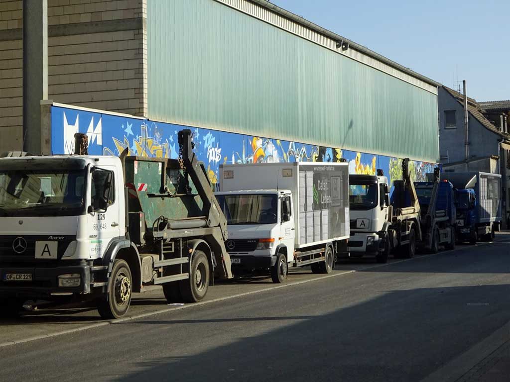 Streetart-Fotografie in Frankfurt - Das-Dreckige-Dutzend-Mural im Industriegebiet Ost