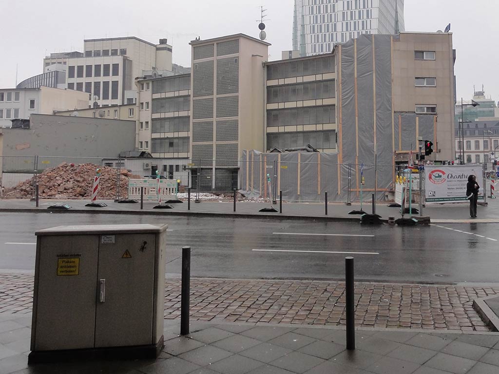 Turm-Palast-Kino in Frankfurt ist jetzt komplett weg