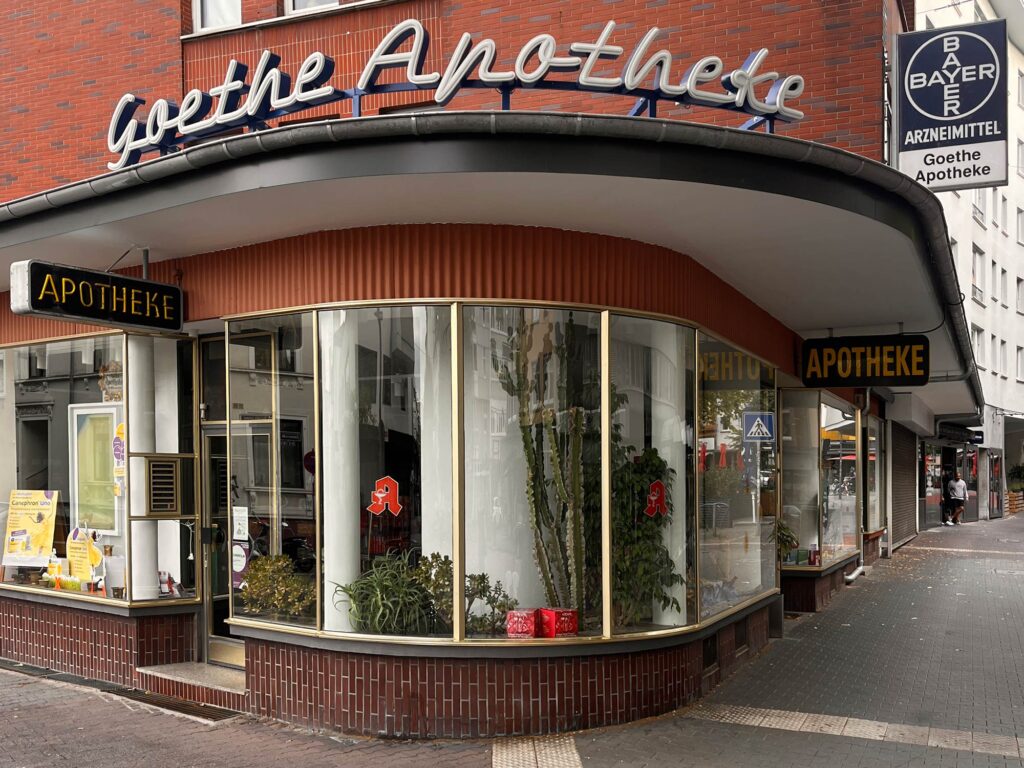 Typografie in Frankfurt: Goethe Apotheke