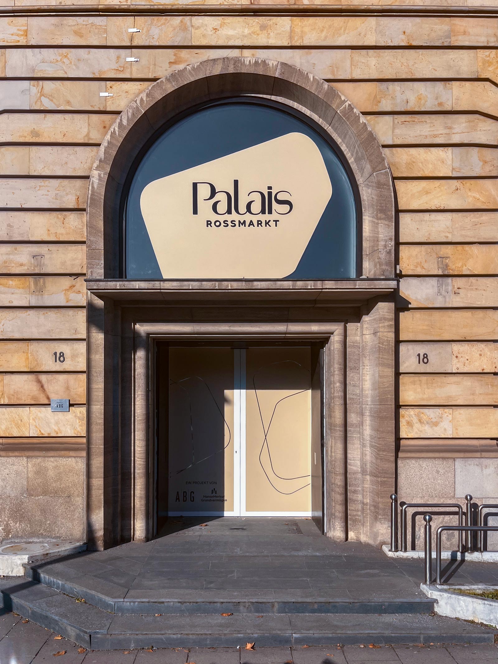 Typografie in Frankfurt – Palais Rossmarkt