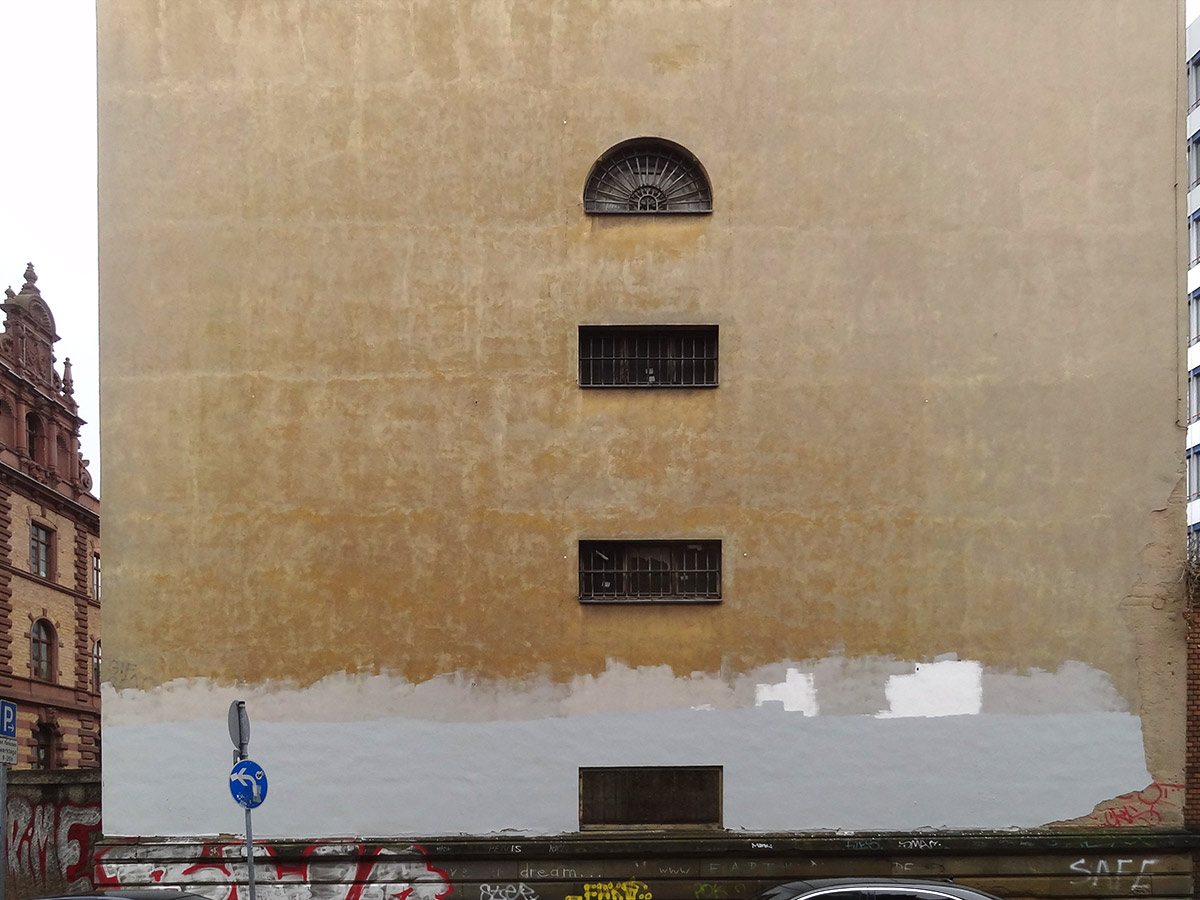 Umstrittenes Wandbild am Klapperfeld in Frankfurt ist weg