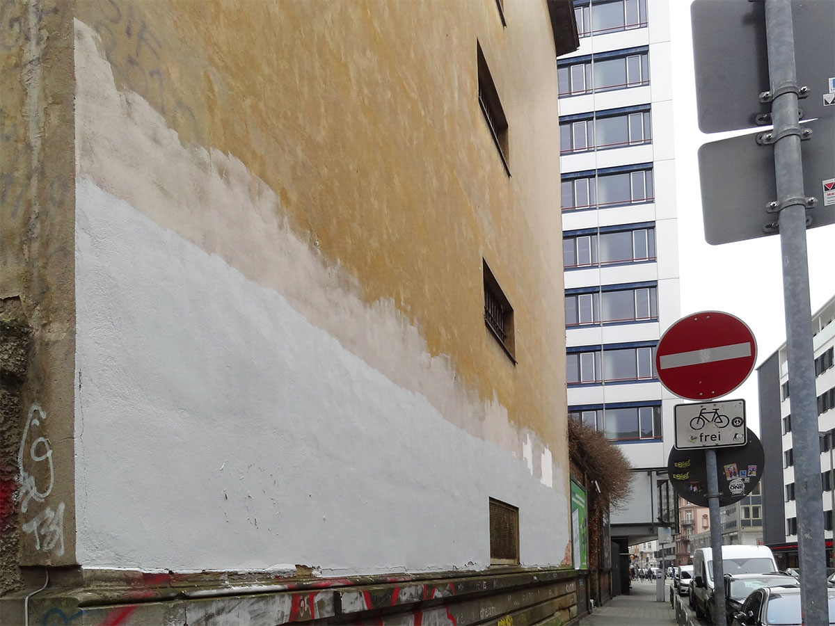 Umstrittenes Wandbild am Klapperfeld in Frankfurt ist weg