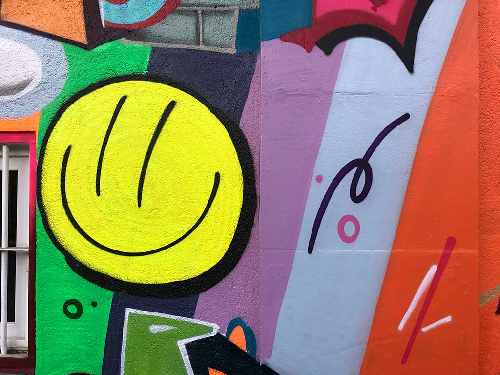 Urban Art Frankfurt - »All Colours«-Mural an der Schüler Galerie in Bockenheim