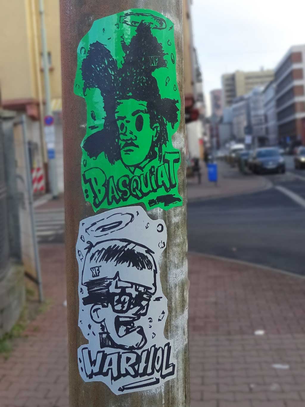 Urban Art Frankfurt - Aufkleber mit Character von Basquiat und Warhol